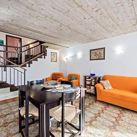 Bouganville Apartment Gardone Riviera