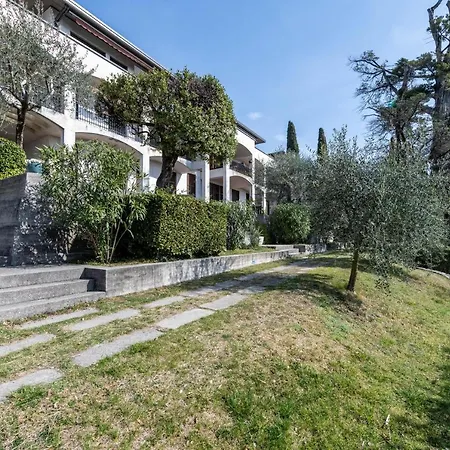 Bouganville * Gardone Riviera