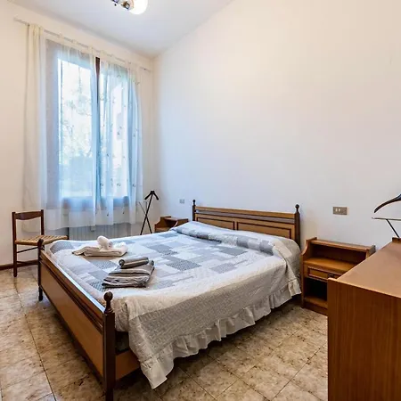 Apartment Bouganville Gardone Riviera